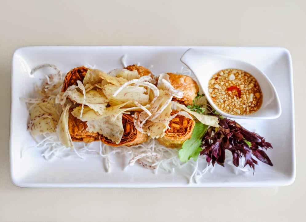Siam Square Hut | 660 Eglinton Ave E #120, East York, ON M4G 2K2, Canada | Phone: (416) 486-7426