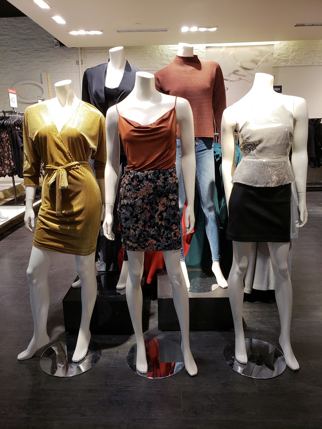 Dynamite | 900 Maple Ave BB33A, Burlington, ON L7S 2J8, Canada | Phone: (905) 631-0808