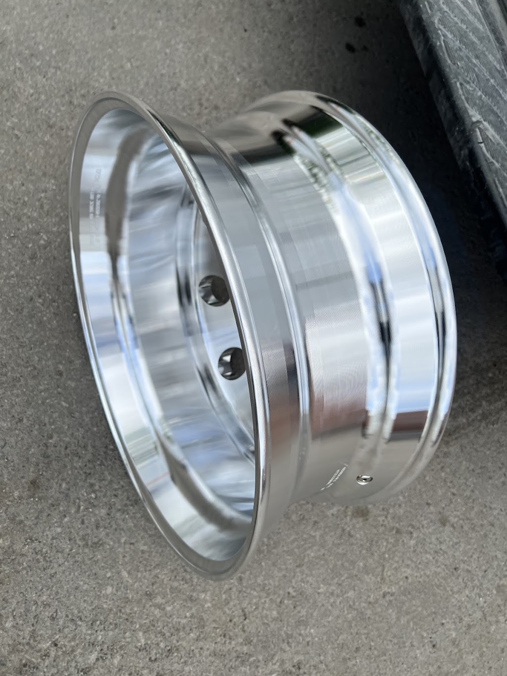 Singh Tire Solution | 11695A Rue Pavillon, Pierrefonds-Roxboro, QC H8Y 2Y3, Canada | Phone: (514) 754-2143