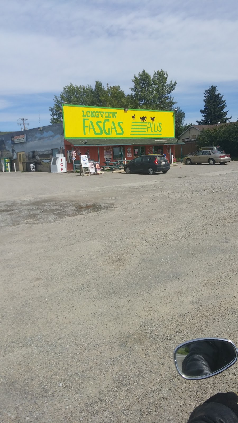 Fas Gas Plus | 123 Kee Dr, Longview, AB T0L 1H0, Canada | Phone: (403) 558-2055