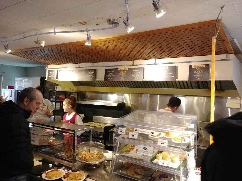 Fultons Pancake House and Sugar Bush | 399 Sugar Bush Rd, Pakenham, ON K0A 2X0, Canada | Phone: (613) 256-3867
