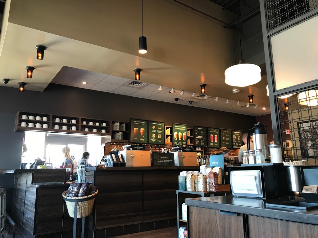 Starbucks | 4300 24th Ave, Fort Gratiot Twp, MI 48059, USA | Phone: (810) 385-5000