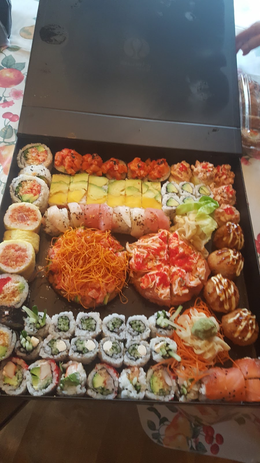 Sushi Shop | Galeries St-Laurent, 2245 Boulevard Marcel-Laurin, Saint-Laurent, QC H4R 1K4, Canada | Phone: (514) 335-4408