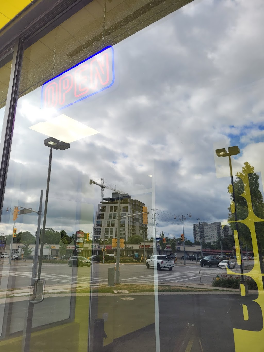 Value Buds | 73 Gordon St, Guelph, ON N1H 4H5, Canada | Phone: (519) 265-3055