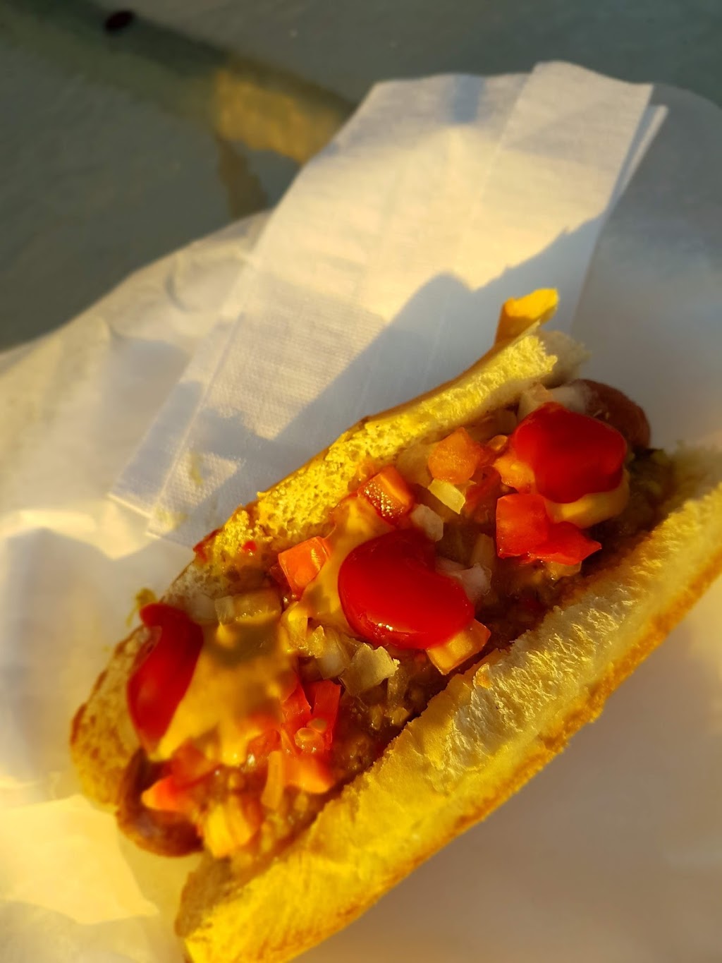 Rockys Drive-In | 520 Elizabeth St, Guelph, ON N1E 6C3, Canada | Phone: (519) 824-8088