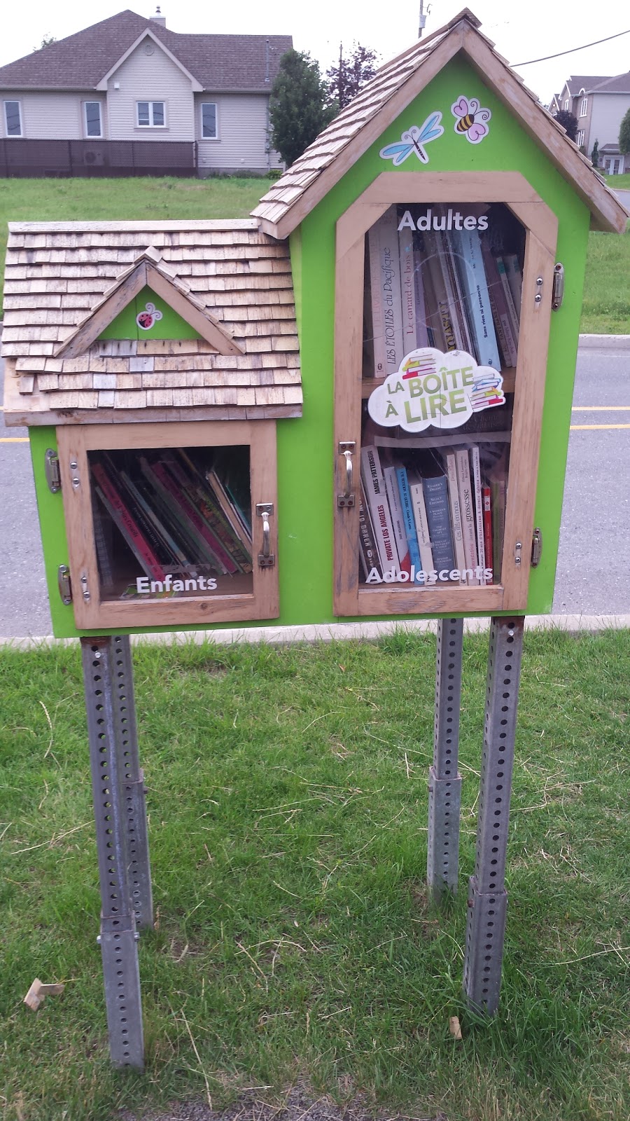 La boîte à lire | 2355 Rue de la Commune, Drummondville, QC J2B 0E3, Canada