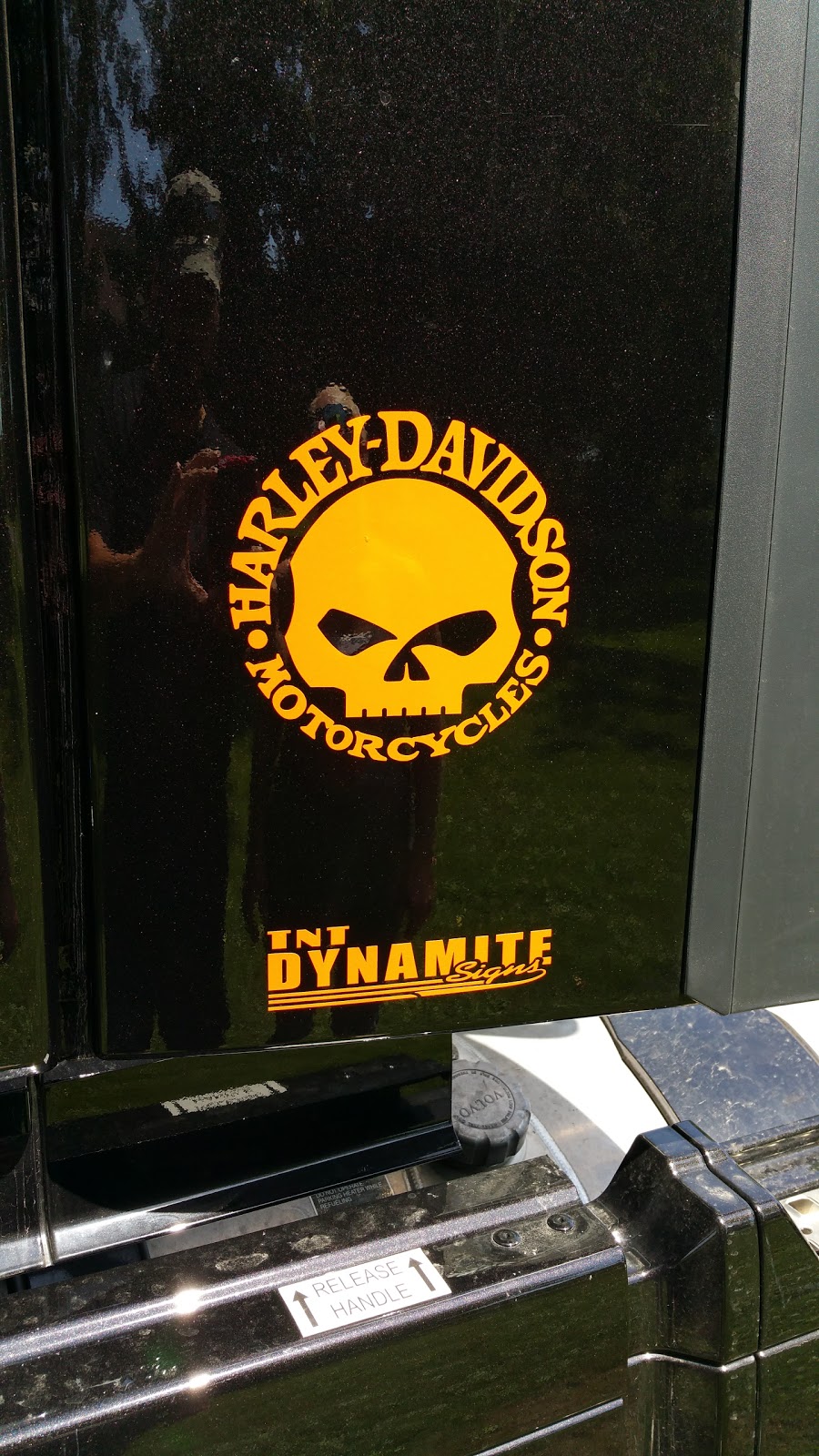 TNT Dynamite Signs | 2442 Concession 2 Rd, Prescott, ON K0E 1T0, Canada | Phone: (613) 802-5497