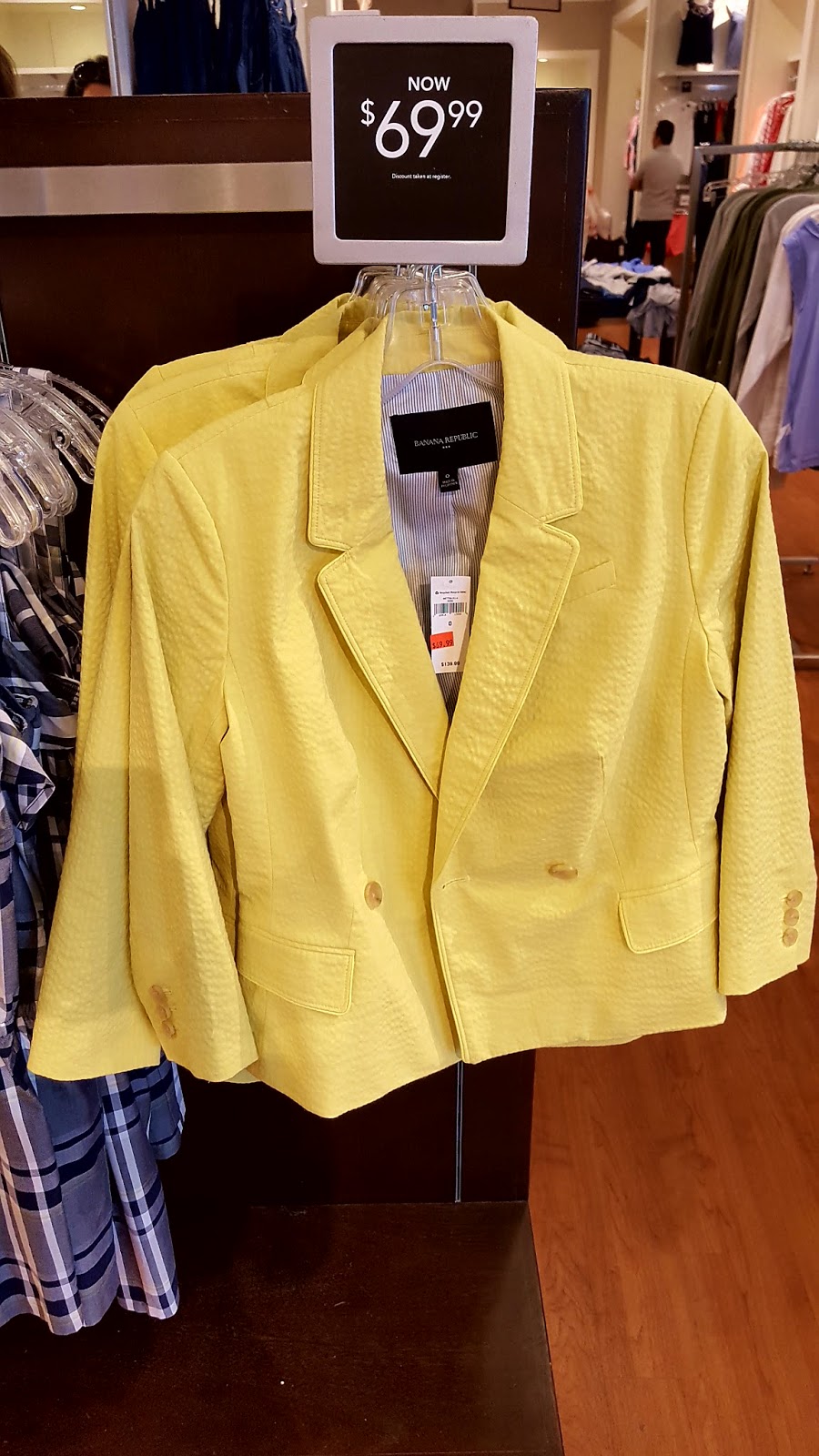 Banana Republic Factory Store | 575 Industrial Ave Unit 2, Ottawa, ON K1G 3X8, Canada | Phone: (613) 739-7621