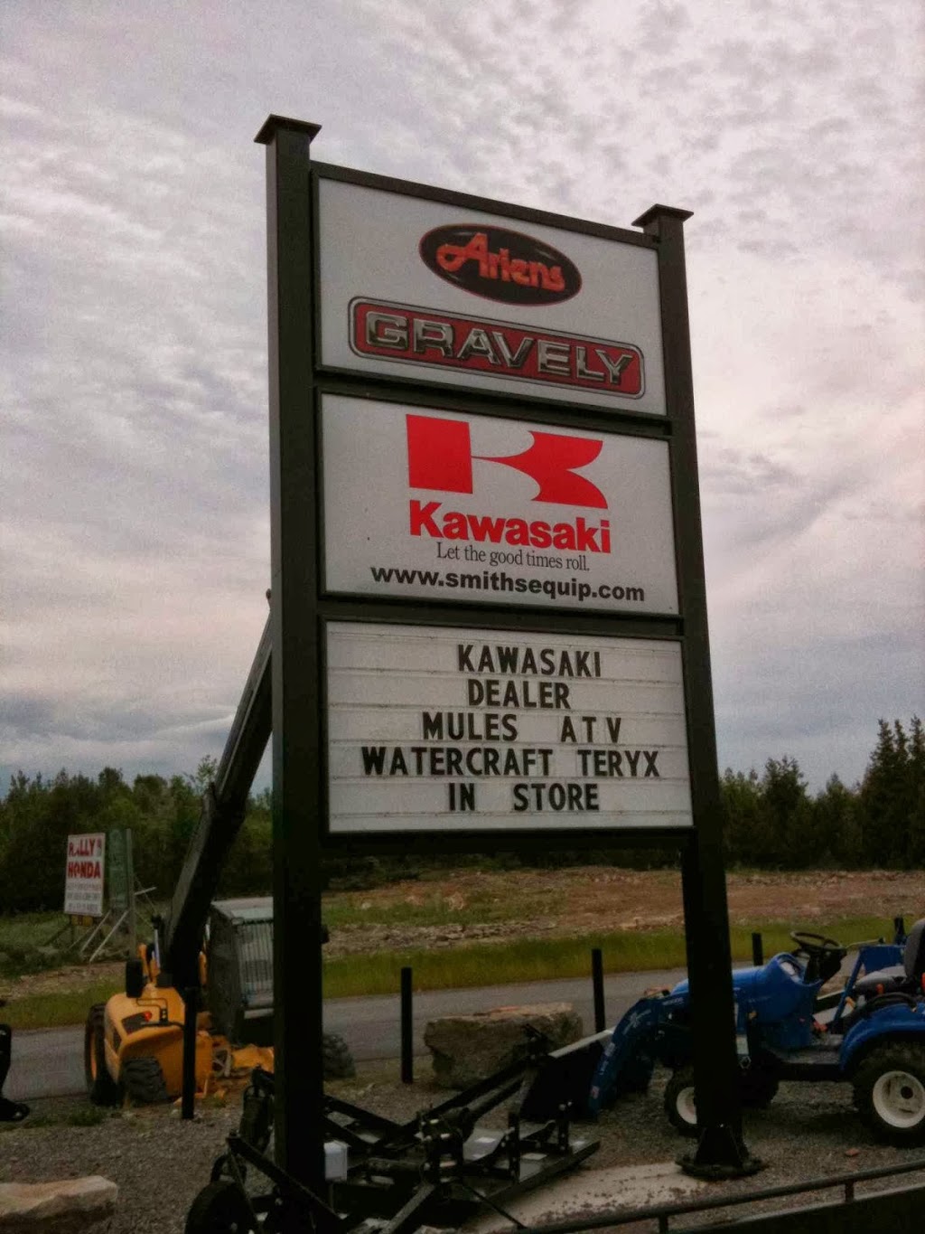 Smiths Trailers-Outdoor Power | 2 Progress Road, Smiths Falls, ON K7A 5B8, Canada | Phone: (613) 283-4466