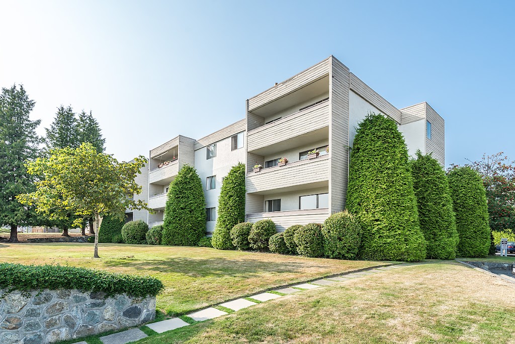Brentwood Tower Apartments | 1230 Verdier Ave, Brentwood Bay, BC V8M 1P2, Canada | Phone: (604) 360-0992