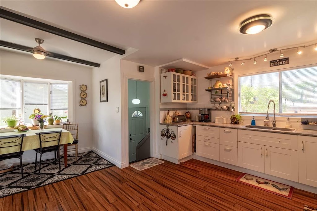 2 Percent Realty Edge Sherwood Park | 69 Cavan Crescent, Sherwood Park, AB T8H 2K6, Canada | Phone: (780) 667-7653