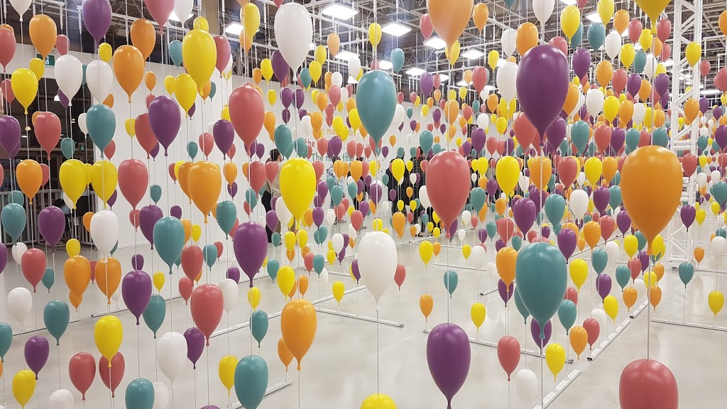 The Dr. Seuss Experience | 199 Rathburn Rd W, Mississauga, ON L5B 4C1, Canada | Phone: (888) 718-4253