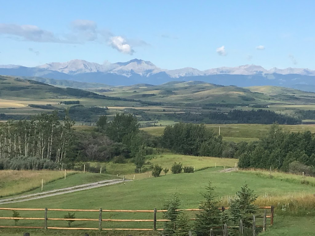 Willow Hill Lodge | 554044-159 St. W, Longview, AB T0L 1H0, Canada | Phone: (403) 796-5391