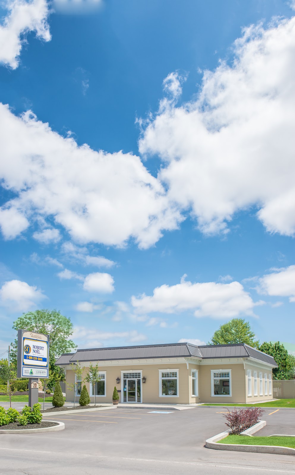 Robert Noël Agence Immobilière | 58 Rue de lÉglise N #102, Lacolle, QC J0J 1J0, Canada | Phone: (800) 210-2644