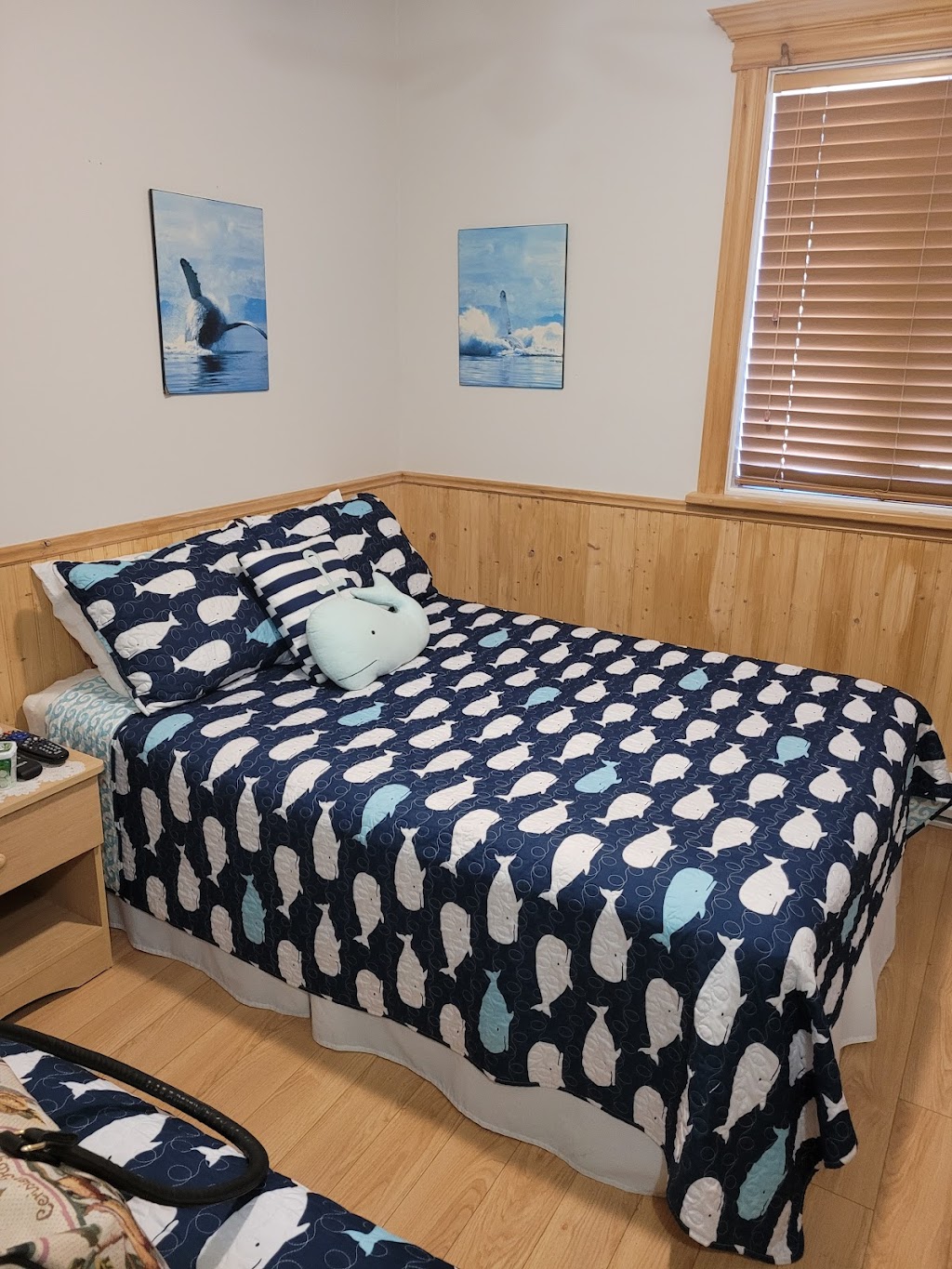 Hotel Sous La Croix | 3 Rue Sous la Croix, Tadoussac, QC G0T 2A0, Canada | Phone: (418) 235-2022