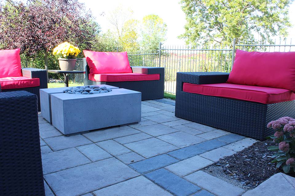 Hansen Landscaping Lawn And Gardens Ltd | 2729 Stevenage Dr, Ottawa, ON K1G 3N2, Canada | Phone: (613) 260-8175