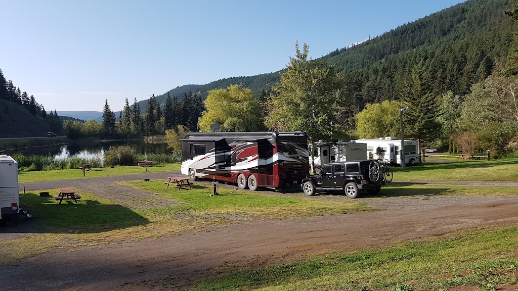 Willow Springs Resort | 6353 BC-97, Clinton, BC V0K 1K0, Canada | Phone: (250) 459-7046