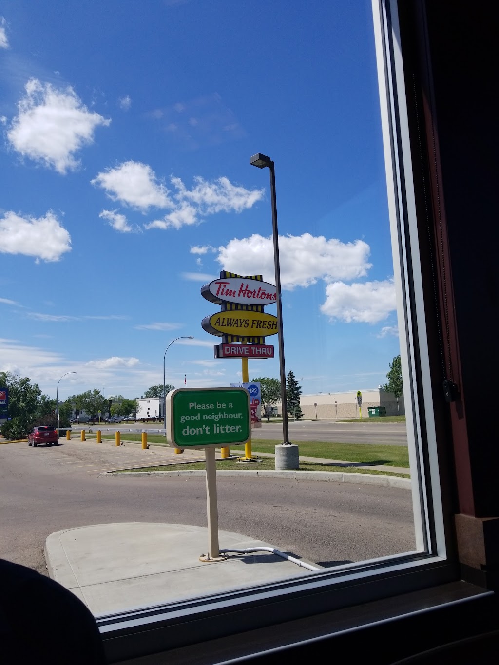 Tim Hortons | 7535 38 Ave NW, Edmonton, AB T6K 3X9, Canada | Phone: (780) 465-3001