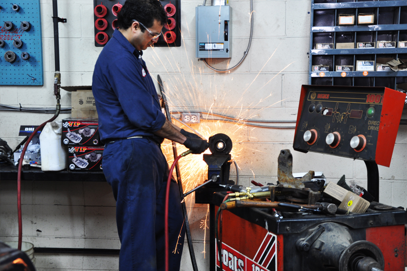 C&C Auto Repair Mechanics | 8-1335 Humber Pl, Ottawa, ON K1B 5K9, Canada | Phone: (613) 733-1115