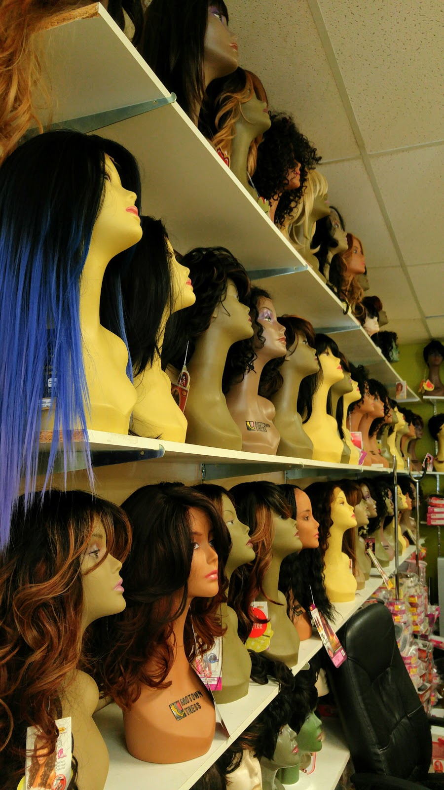 AFRO DIVA | 1315 Richmond Rd, Ottawa, ON K2B 8J7, Canada | Phone: (613) 680-0082