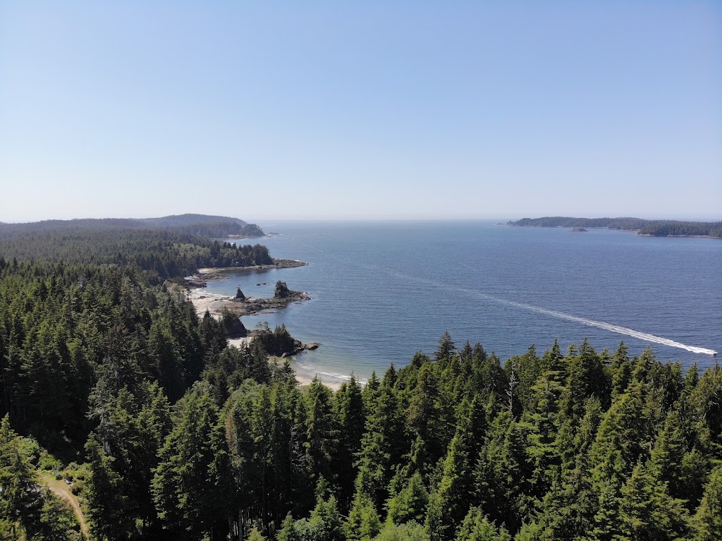 Dragonfly Vacation Rentals | 260 Bradys Beach Trail, Bamfield, BC V0R 1B0, Canada | Phone: (250) 720-1808