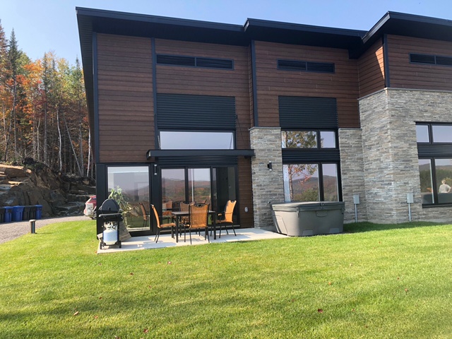 Turnbull Roofing & Renovations Ltd | 1115 Wentworth St W C2, Oshawa, ON L1J 8P7, Canada | Phone: (905) 579-7663