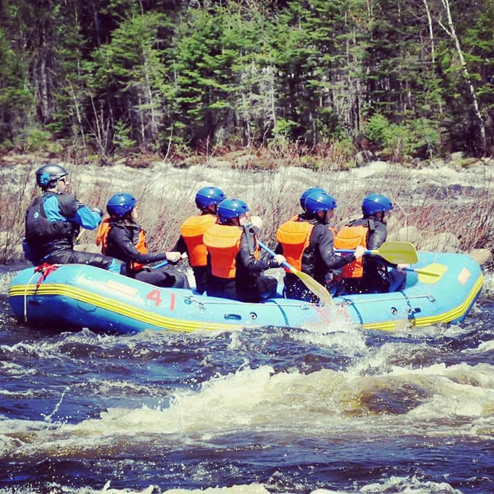 Expeditions Panorama | 33 Chemin de la Coulée, Lac-Beauport, QC G3B 1B1, Canada | Phone: (581) 984-8344