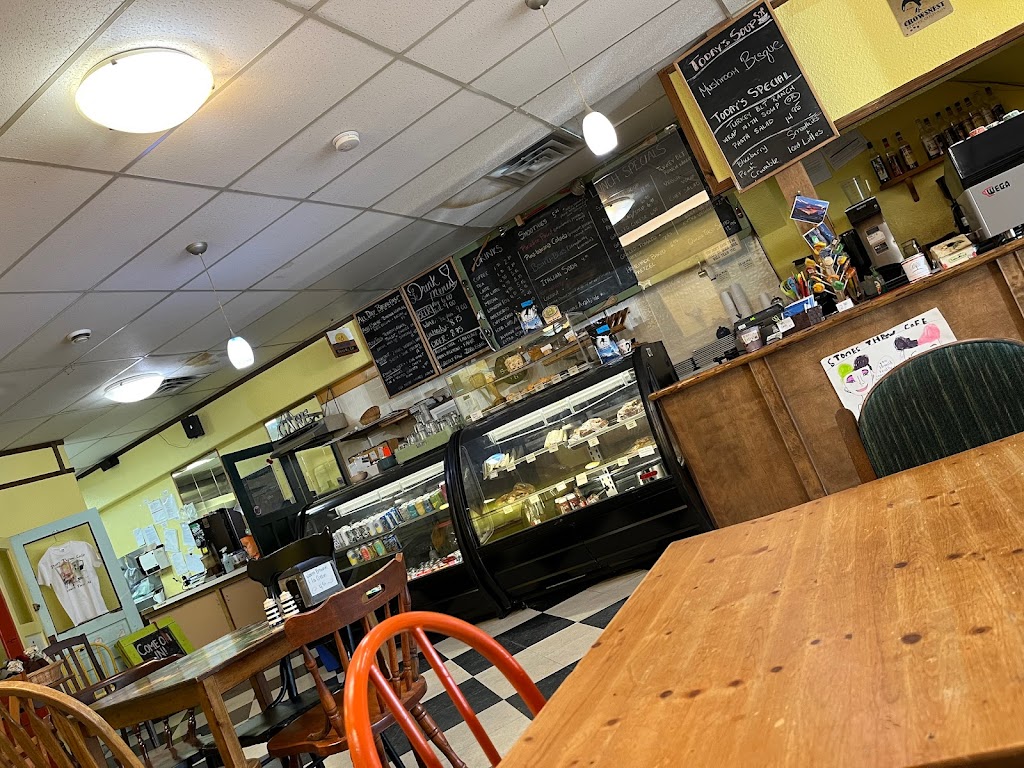 Stones Throw Cafe | 13019 20 Ave, Blairmore, AB T0K 0E0, Canada | Phone: (403) 562-2230