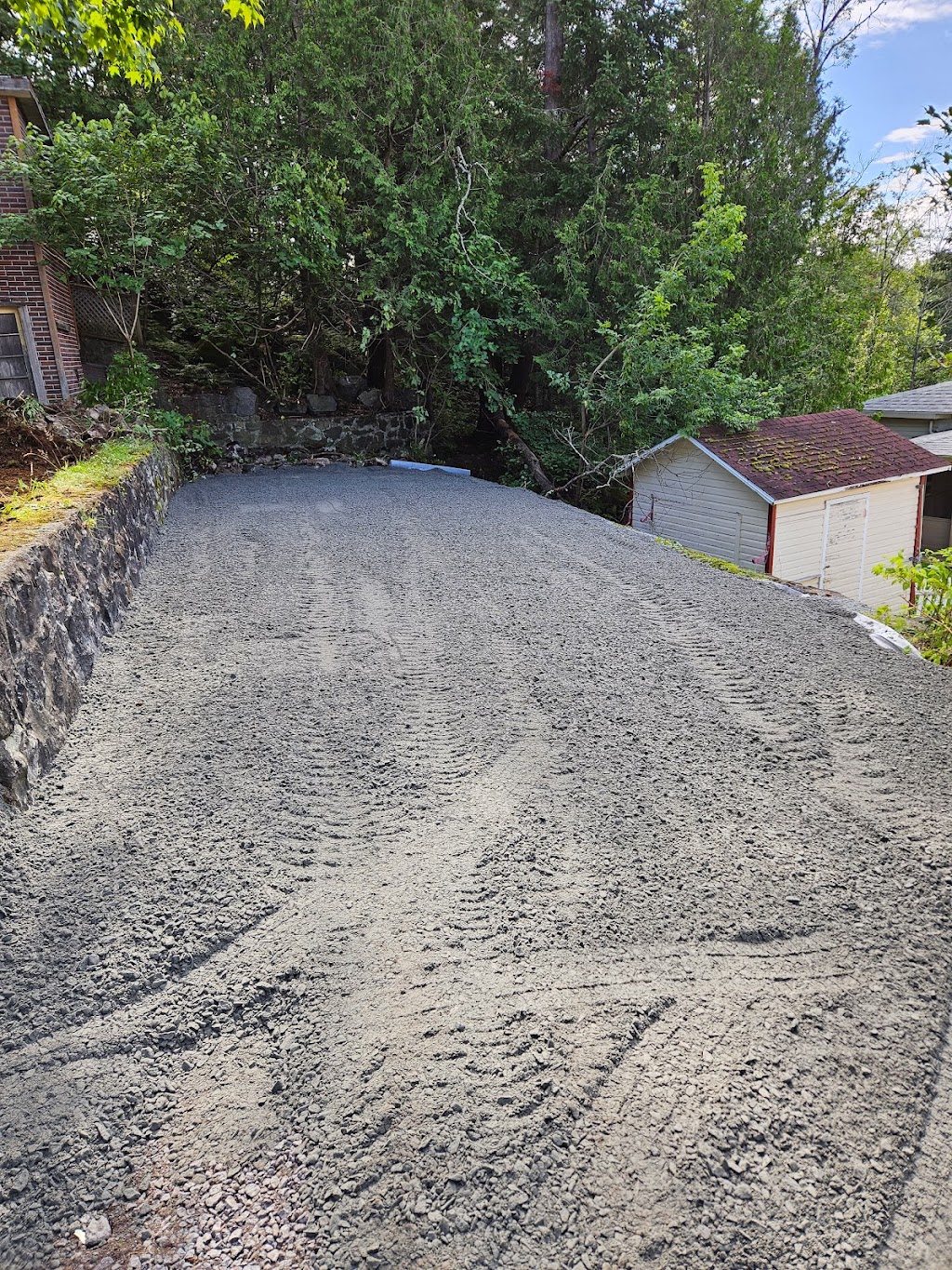 Excavation B.Plouffe | 2006 Chem. Adrien, Sainte-Lucie-des-Laurentides, QC J0T 2J0, Canada | Phone: (438) 521-6515