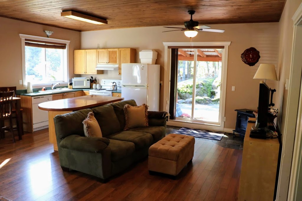 Nanaimo Riverside Vacation Rental | 99 River Terrace, Nanaimo, BC V9X 1E1, Canada | Phone: (866) 656-6341