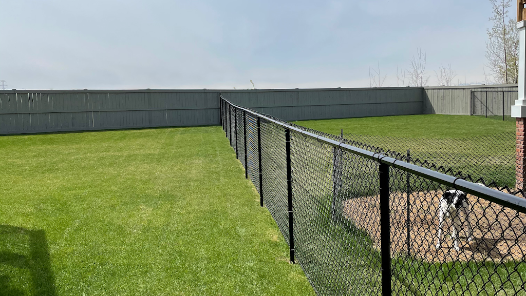 Elite Fencing Systems Ltd | 11305 201 St NW, Edmonton, AB T5S 0G3, Canada | Phone: (825) 202-0224