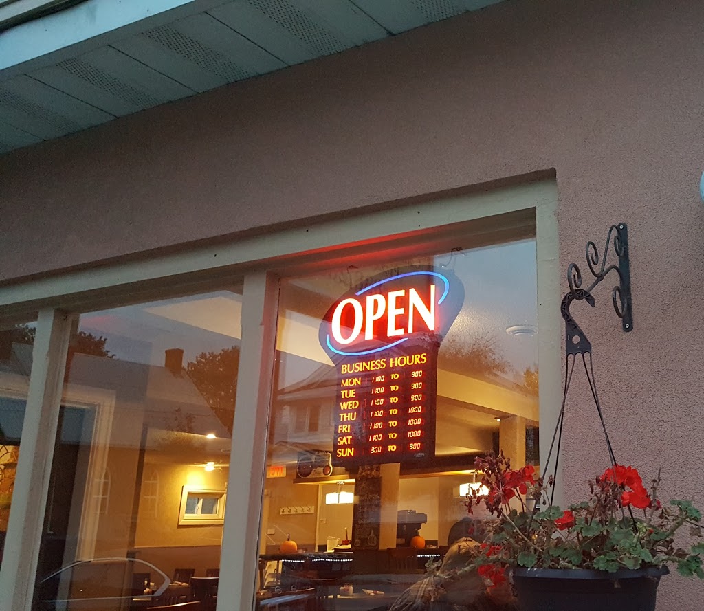 Richmond Gourmet Restaurant | 3518 McBean St, Richmond, ON K0A 2Z0, Canada | Phone: (613) 838-2888