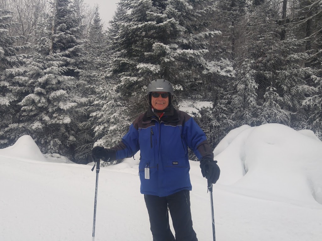 Red Birds Ski Club | 15 Ch des Deux Criques, Mont-Tremblant, QC J8E 1X5, Canada | Phone: (819) 717-4399