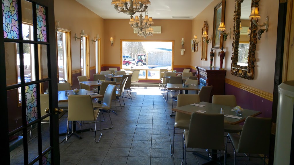 Milano | 35 Rue Saint Joseph, Gracefield, QC J0X 1W0, Canada | Phone: (819) 463-2460
