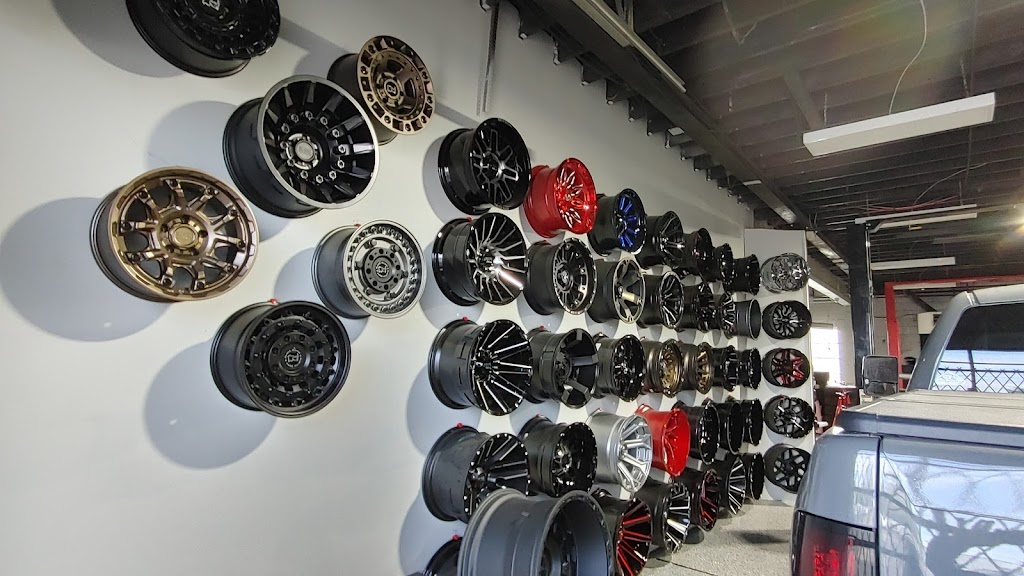 GTA JEEPS & TRUCKS | 8 Research Rd, Brampton, ON L6W 1P4, Canada | Phone: (416) 624-1357