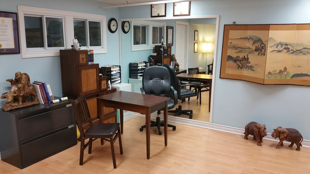 Qi Healing Acupuncture Clinic | 1735 Lakeshore Rd W, Mississauga, ON L5J 1J4, Canada | Phone: (905) 822-9368