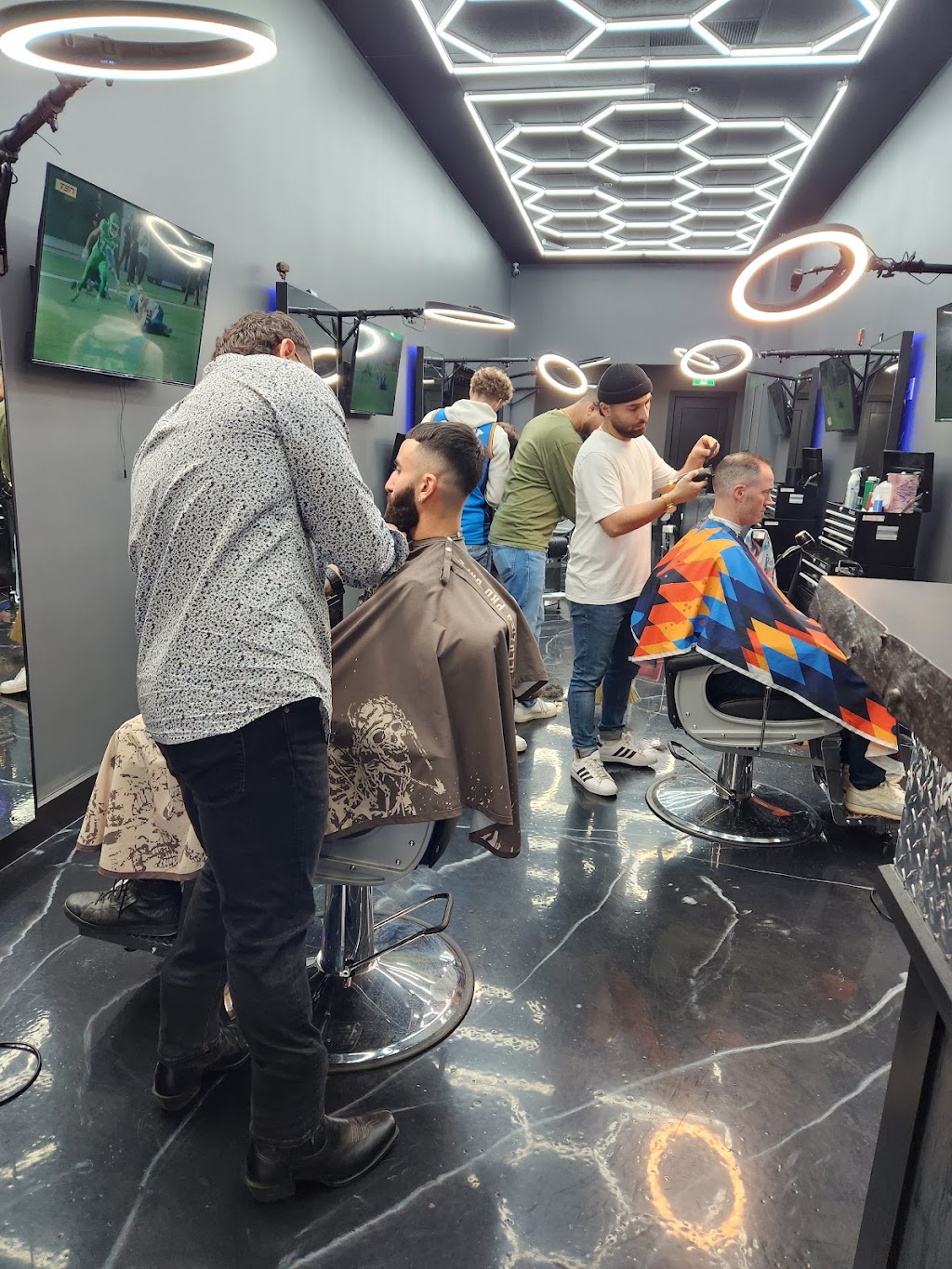 Fine grooming | 900 Watters Rd, Orléans, ON K4A 0B4, Canada | Phone: (613) 837-6812