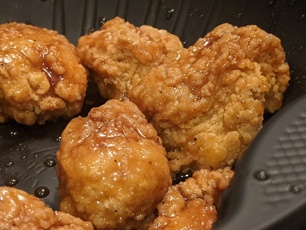 Pizza Hut | 25 Industrial Dr Unit 6, Elmira, ON N3B 3K3, Canada | Phone: (519) 669-9666