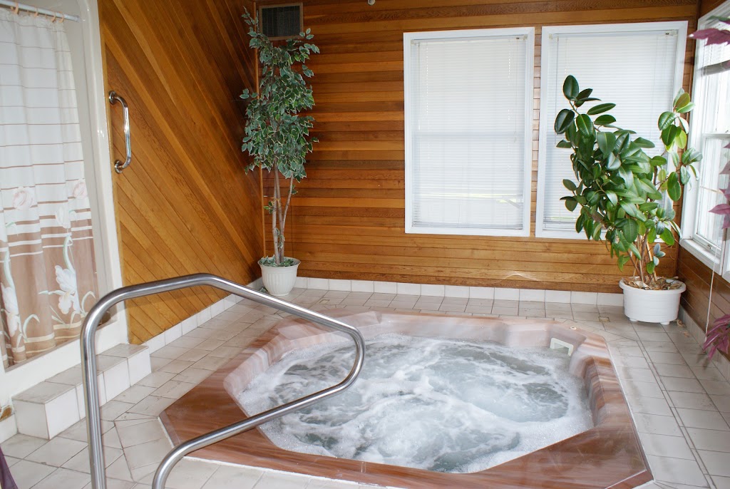 Ranchland Inn | 2357 Trans-Canada Hwy E, Kamloops, BC V2C 4A8, Canada | Phone: (250) 828-8787