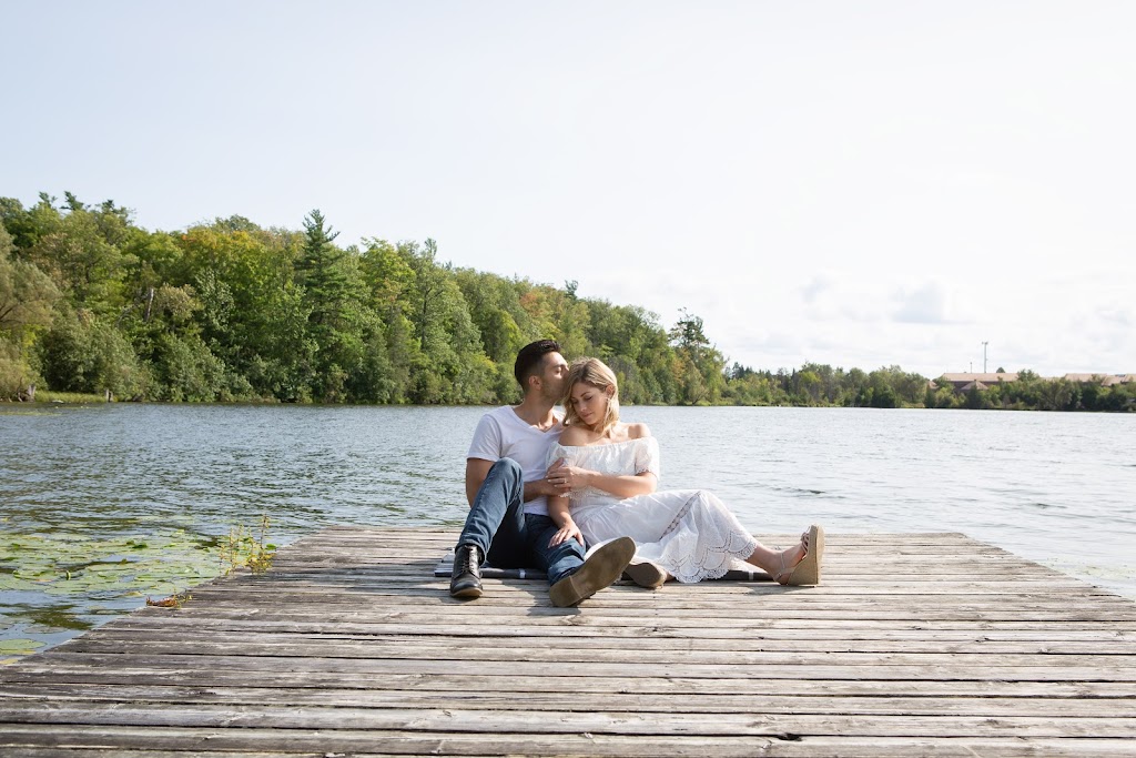 Thyme Wedding Photography | 24 Leadale Pl, Hamilton, ON L9C 3W7, Canada | Phone: (647) 639-1568