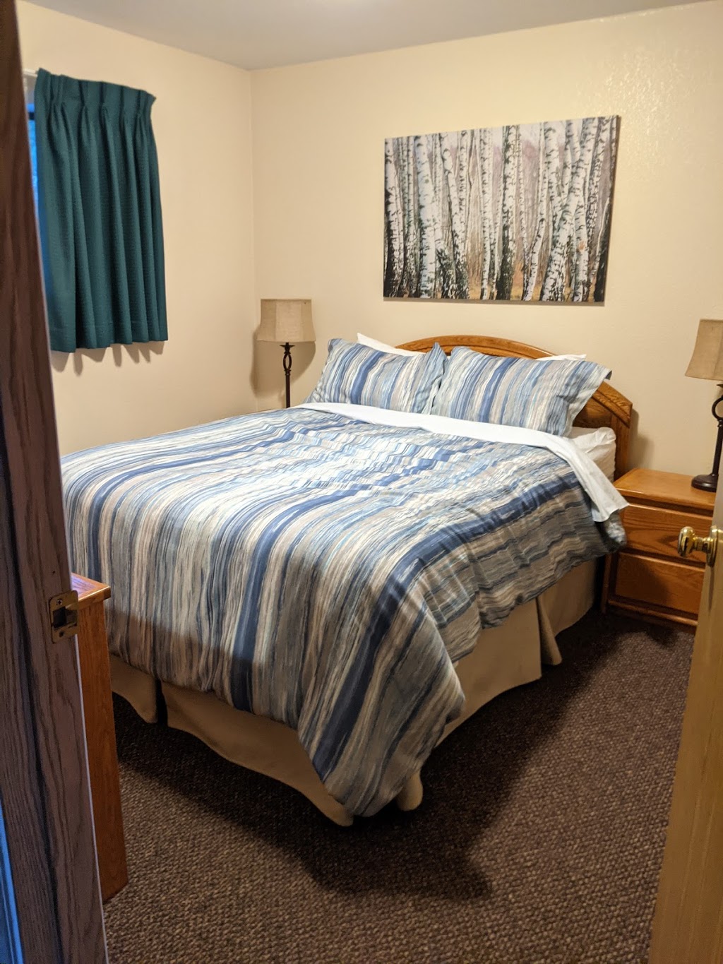 Beach Acres Resort | 1051 Resort Dr, Parksville, BC V9P 2E4, Canada | Phone: (800) 663-7309