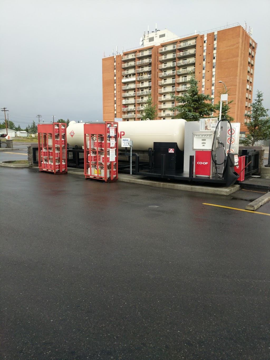 Forest Lawn Co-op Gas Bar | 3330 17 Ave SE, Calgary, AB T2A 0P9, Canada | Phone: (403) 299-4371