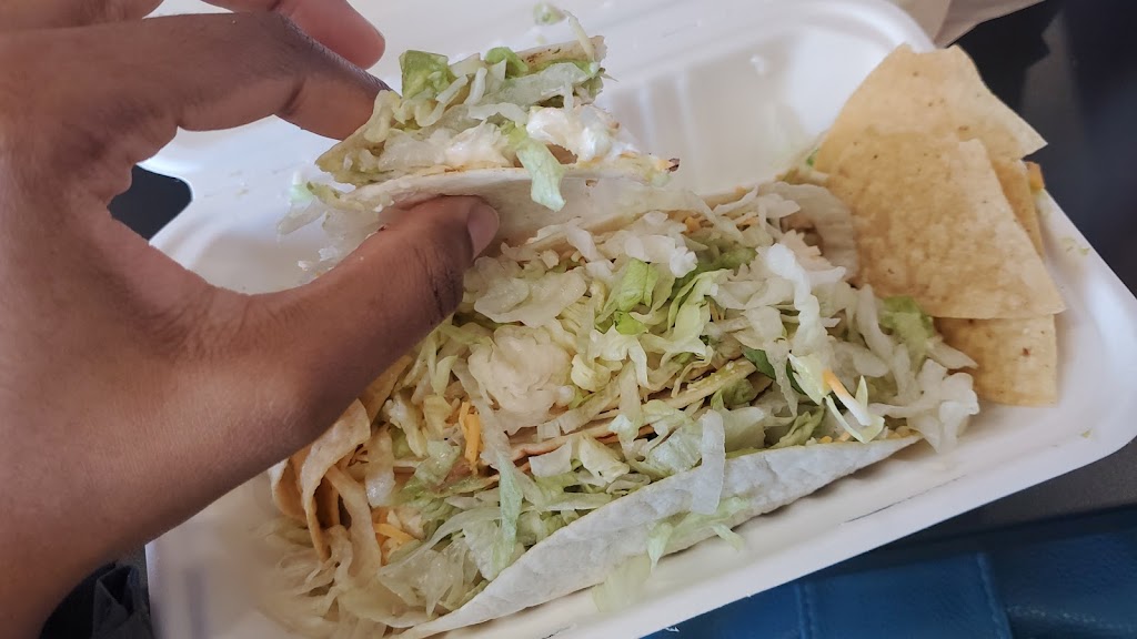 Taco Boyz Stratford | 14 Kinlock Rd #4, Stratford, PE C1B 0C7, Canada | Phone: (902) 370-8226