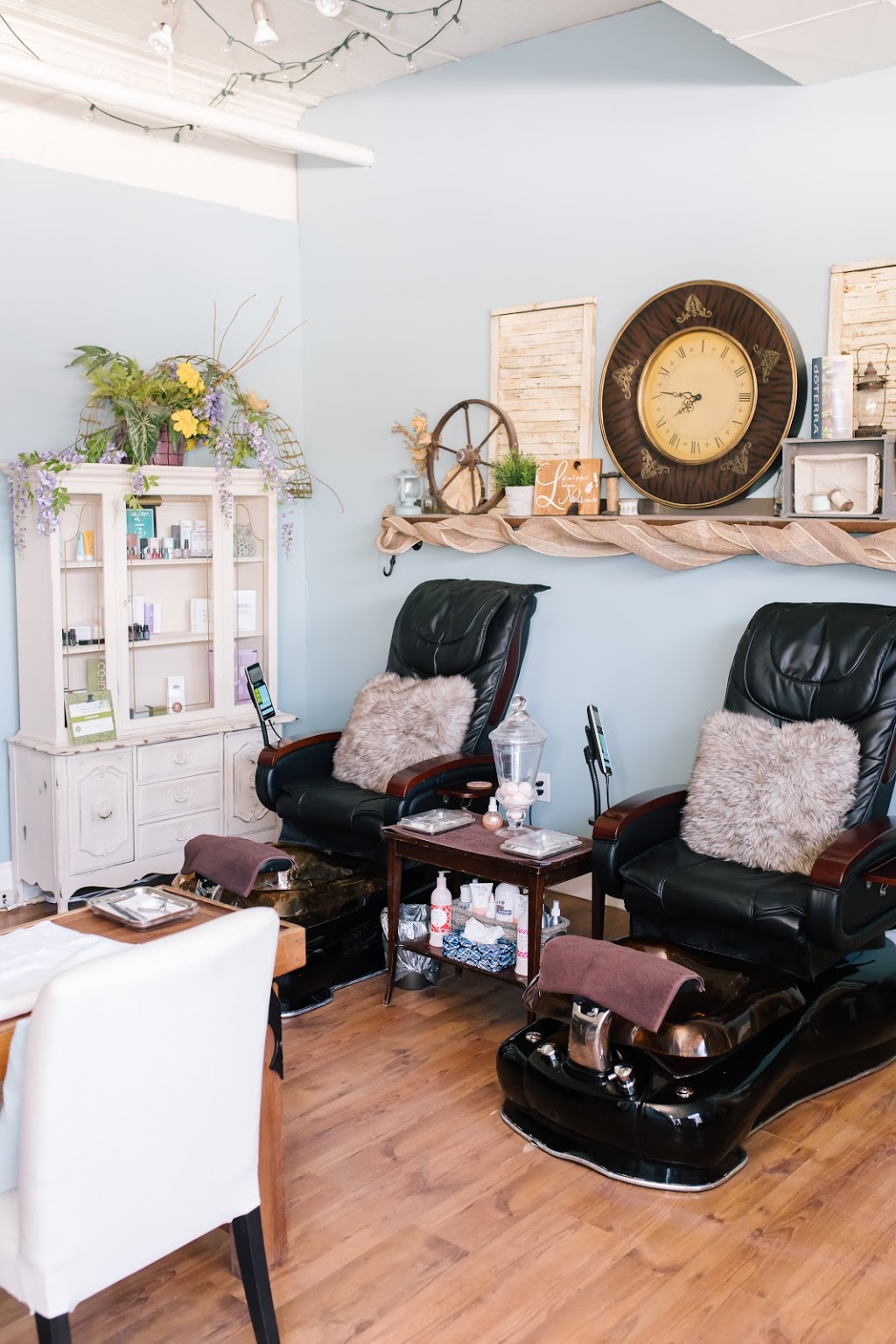 The Village Spa Elora | 115 Geddes St, Elora, ON N0B 1S0, Canada | Phone: (519) 846-1818