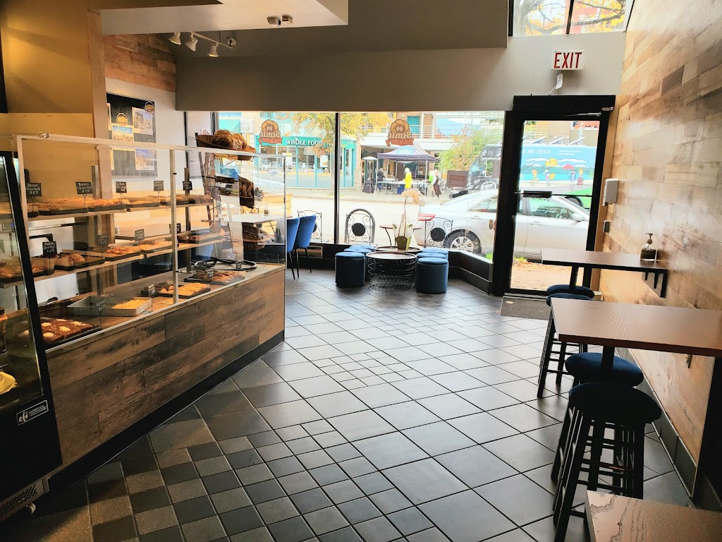 Simit Bakery Cafe | 2268 W 4th Ave, Vancouver, BC V6K 1N8, Canada | Phone: (604) 568-1373