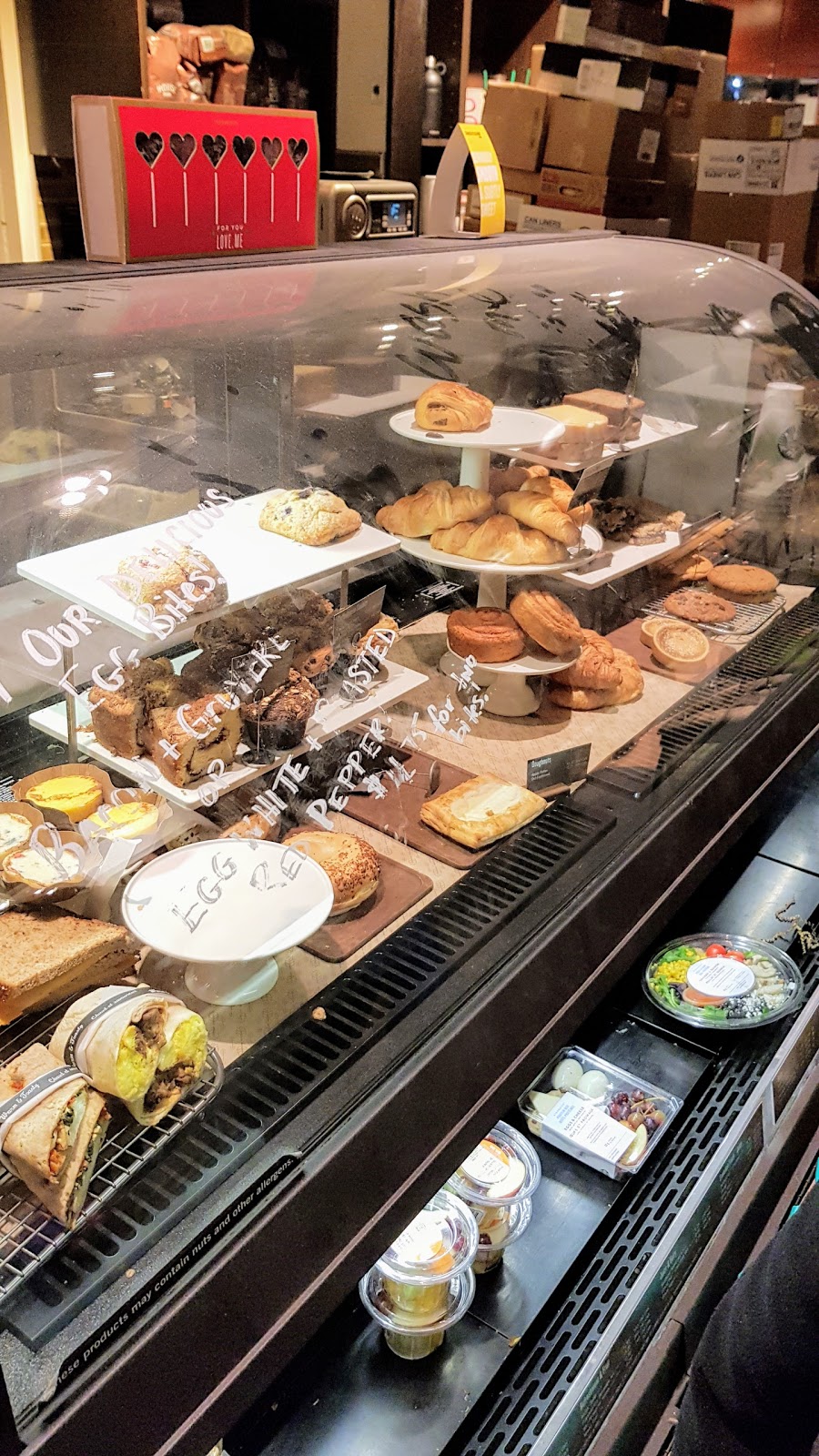 Starbucks | 189 Rathburn Rd W, Mississauga, ON L5B 4C1, Canada | Phone: (905) 896-7070