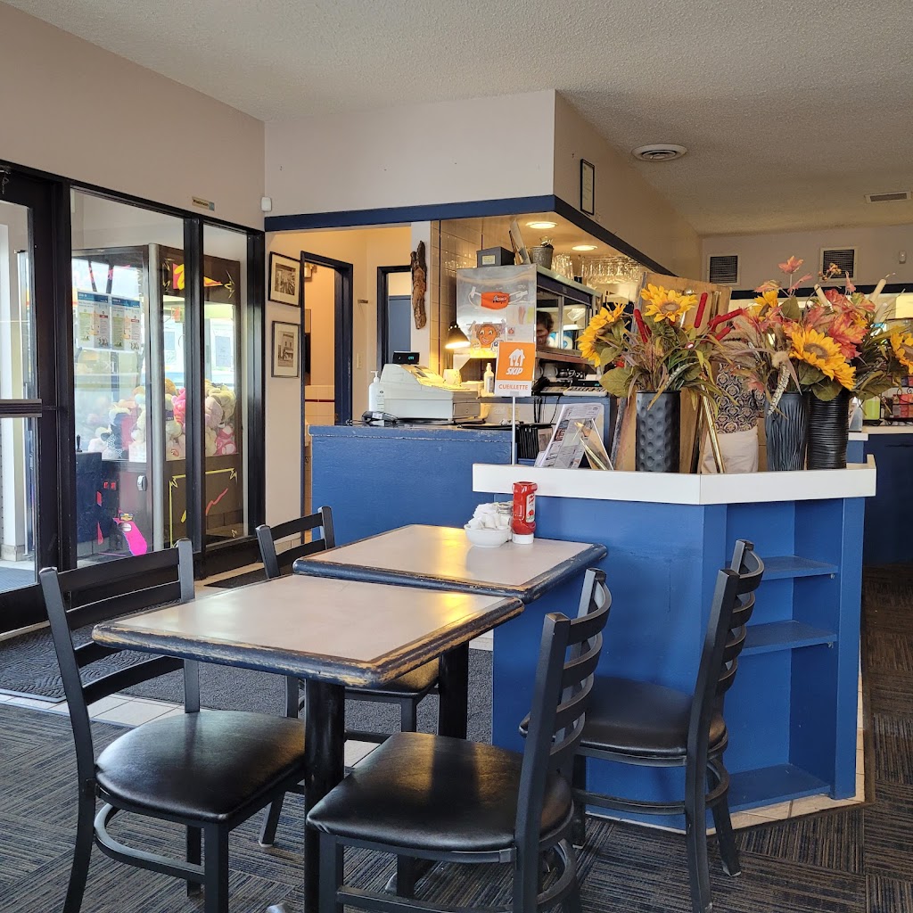 Seine River Cafe | 390 Provencher Blvd, Winnipeg, MB R2H 0H1, Canada | Phone: (204) 237-4864