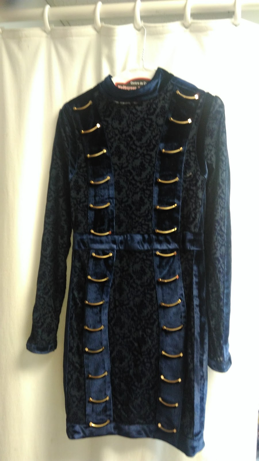 Tailleur Tania | 1830 Rue Fleury E, Montréal, QC H2B 1H6, Canada | Phone: (514) 699-0295