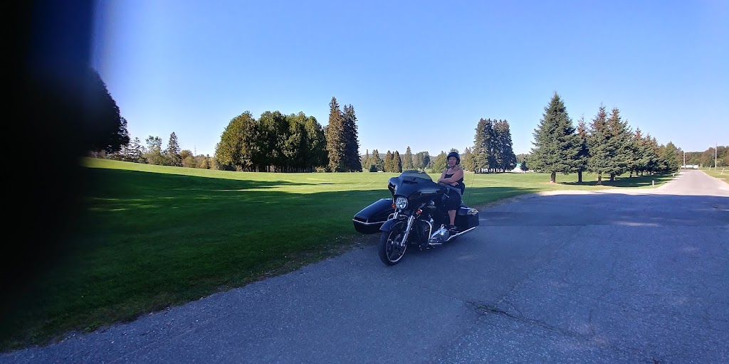 Club De Golf De Buckingham | 105 Rue Bélanger, Gatineau, QC J8L 2X2, Canada | Phone: (819) 986-8035