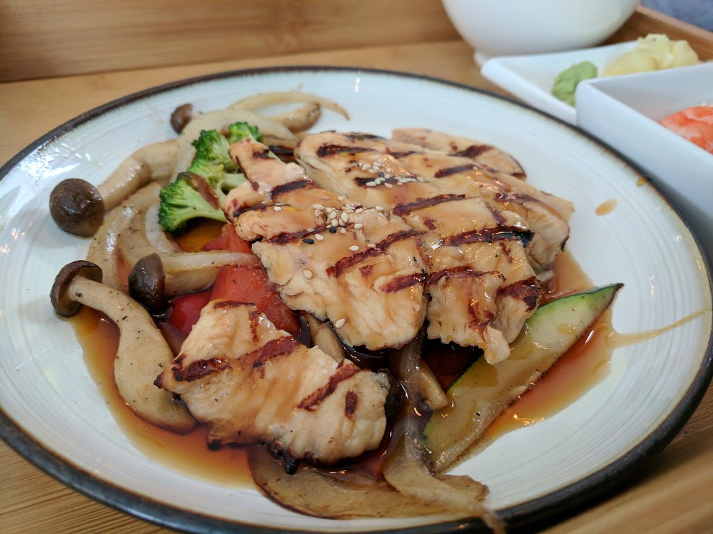 Rollian Sushi | 660 Eglinton Ave E, East York, ON M4G 2K2, Canada | Phone: (416) 489-4303